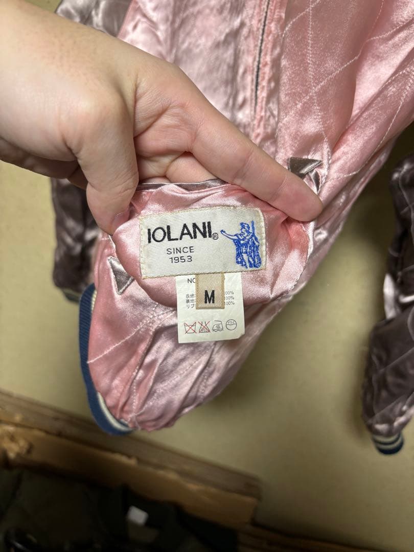 ぴ*ー様 イオラニ 桜吹雪刺繍 リバーシブル スカジャン 和柄　レーヨン　M J