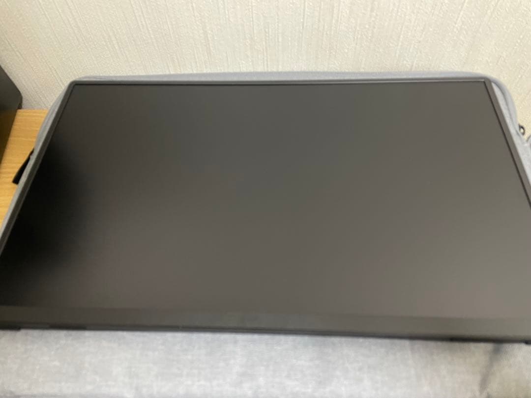 モバイルディスプレイ15.6インチ　モバイルモニター