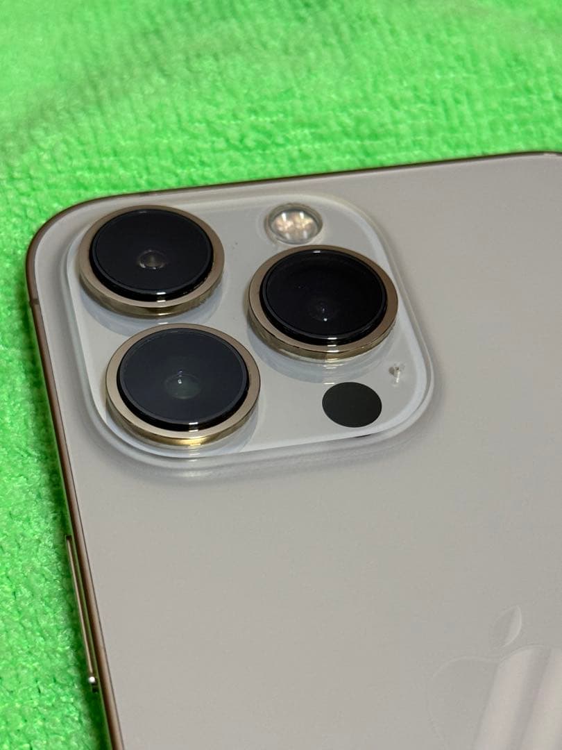 美品　Apple iPhone 13 Pro ゴールド 本体　256GB