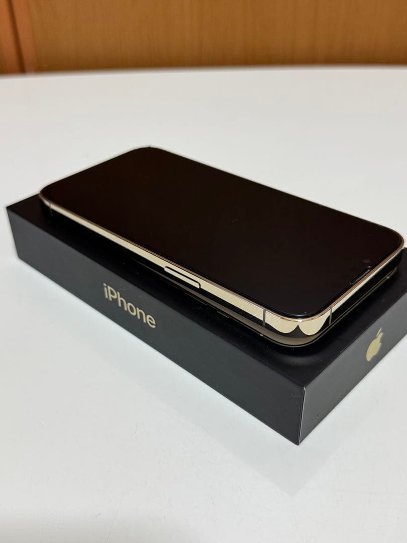 美品　Apple iPhone 13 Pro ゴールド 本体　256GB