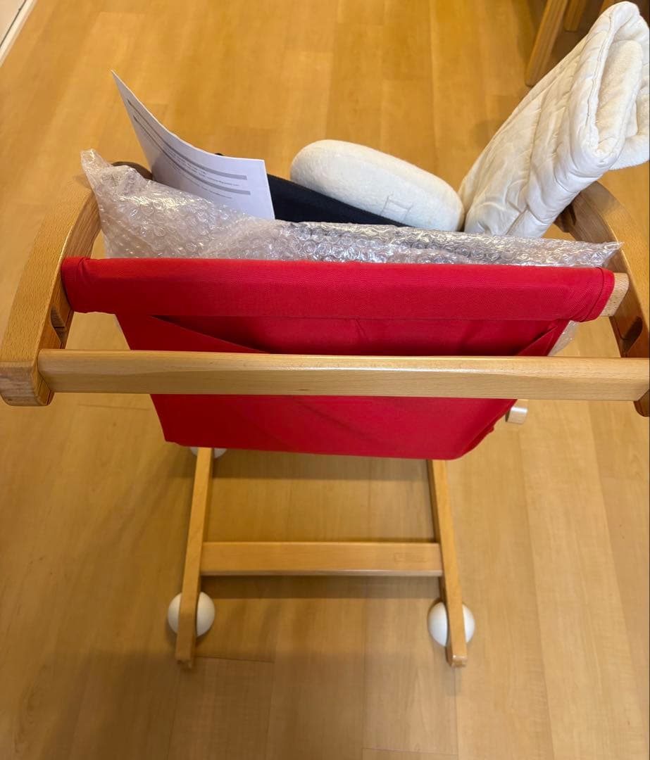 美品　farskaファルスカ スクロールチェアプラス レッド