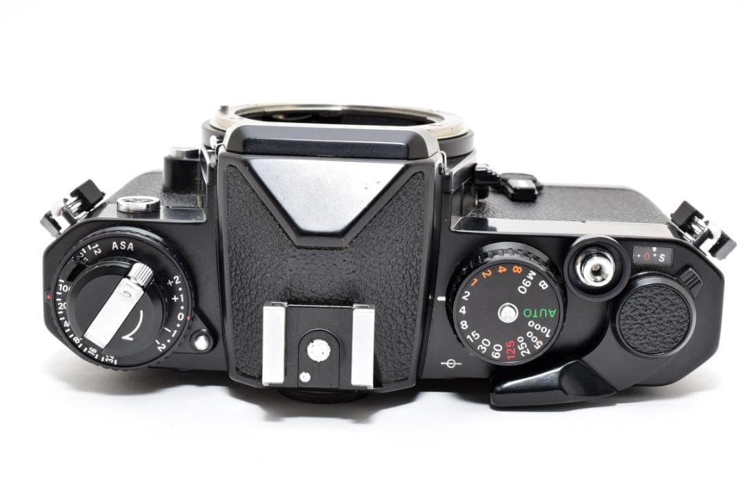 超美品 NIKON FE ブラック フィルムカメラ モルト新品交換済 H318