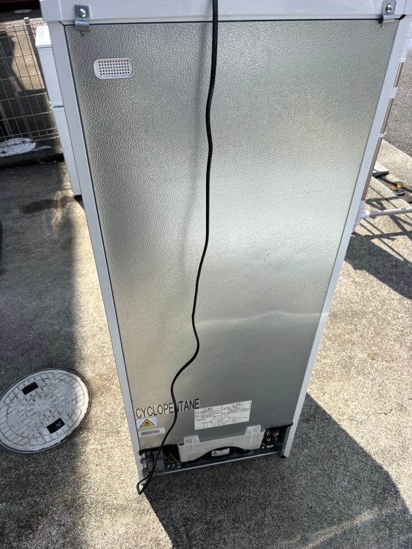 ヤマダ冷凍冷蔵庫　156L 大容量ドアポケット　LED照明　2023年製