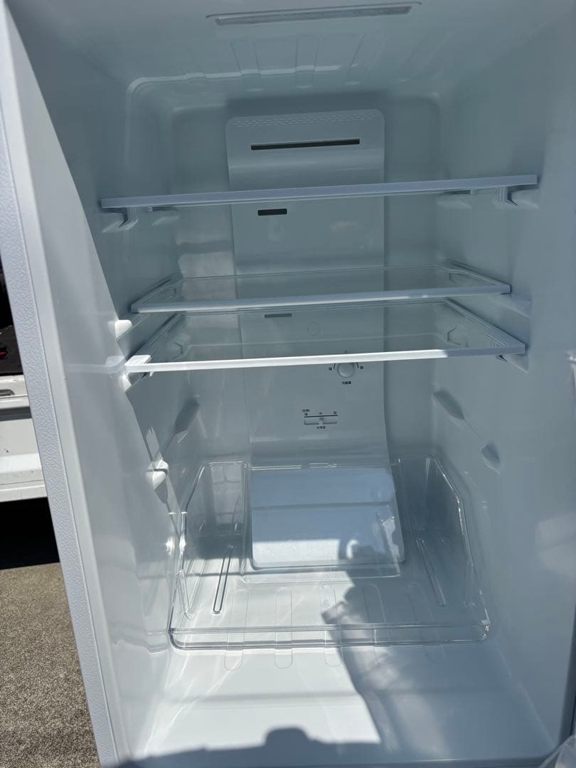 ヤマダ冷凍冷蔵庫　156L 大容量ドアポケット　LED照明　2023年製