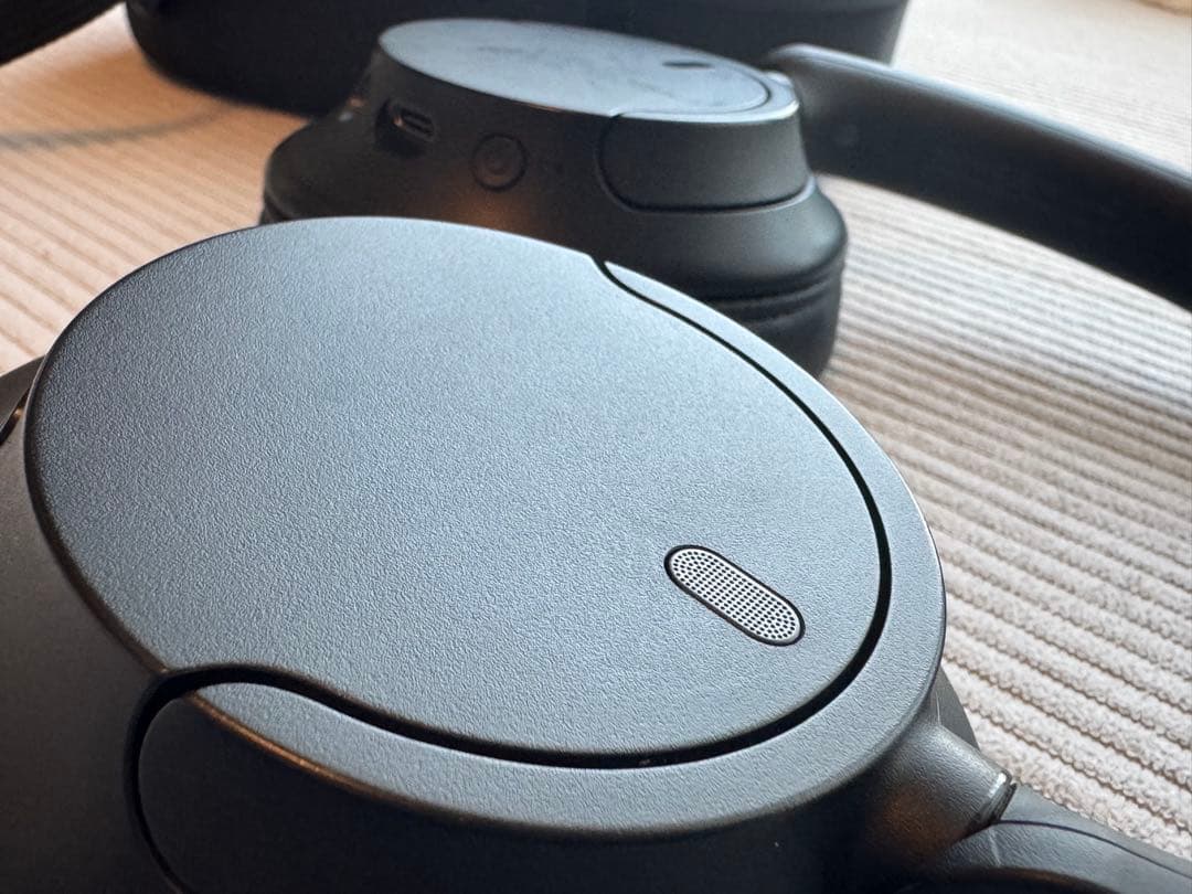 SONY WH-CH720N ワイヤレスヘッドフォン　美品　専用ケース付き