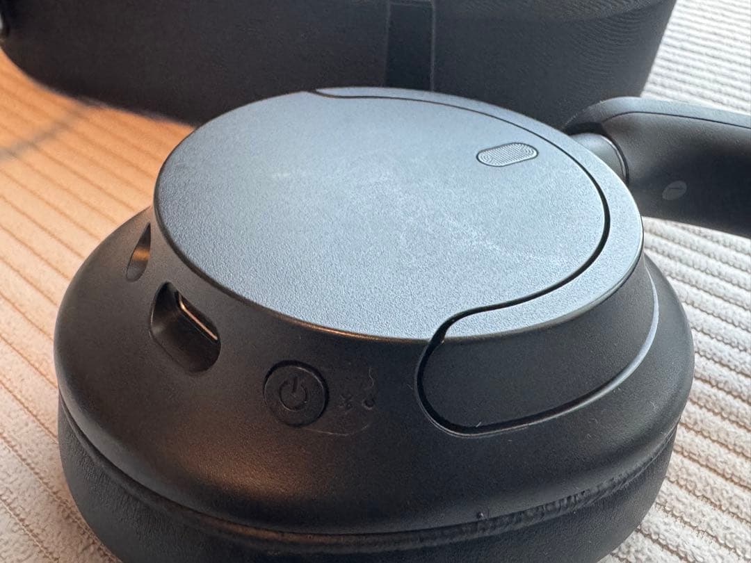 SONY WH-CH720N ワイヤレスヘッドフォン　美品　専用ケース付き