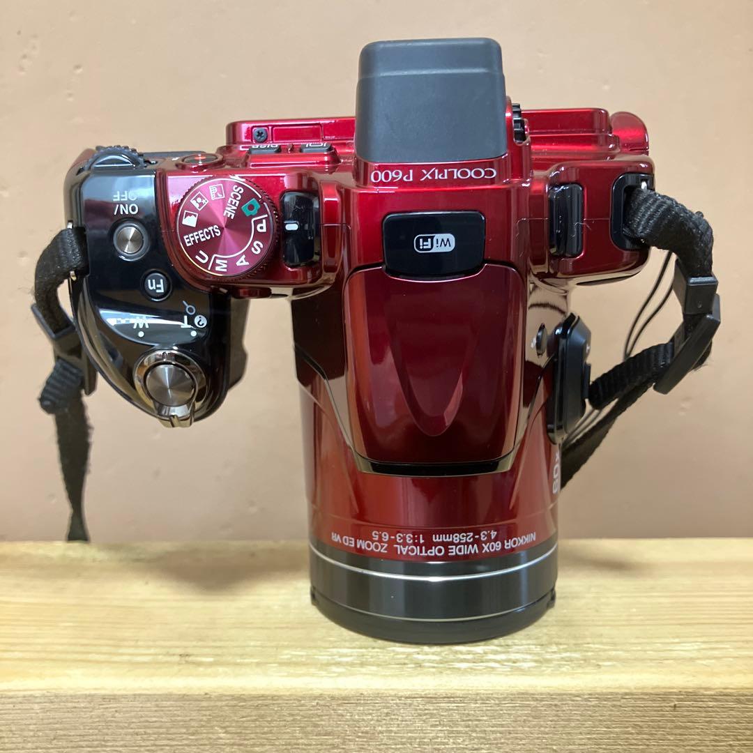 Nikon COOLPIX P600 光学60倍 コンデジ　予備バッテリー付き