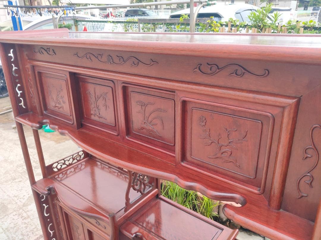 (送料設置込み)高級茶棚☆茶箪笥☆唐木飾り棚☆収納棚☆透かし彫り☆無垢