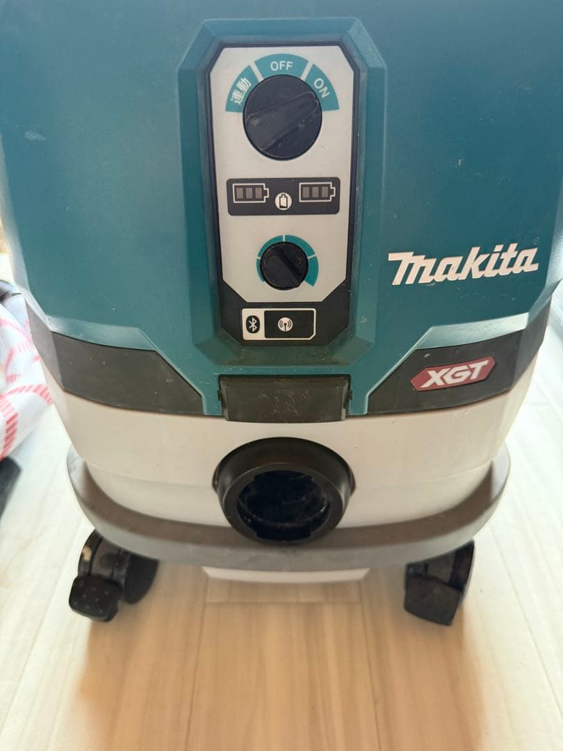マキタ 40V 充電式集じん機 8L 無線連動対応 (粉じん専用)VC002GZ