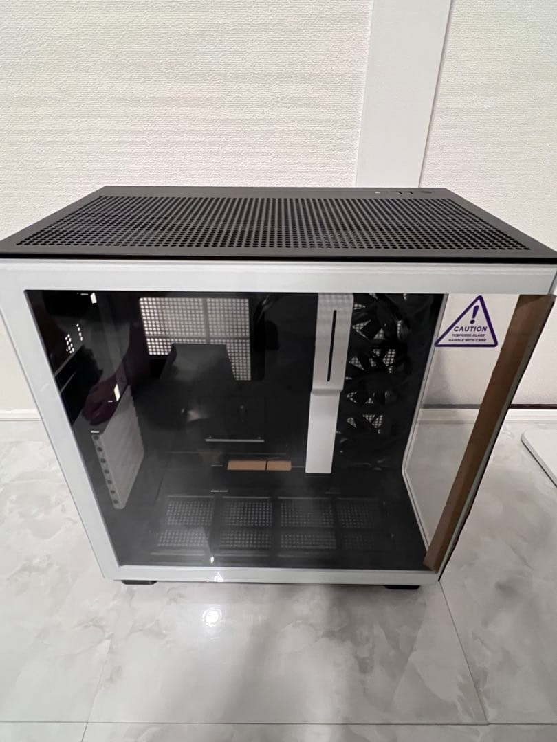 NZXT H9 flow ミドルタワーPCケース 強化ガラス ホワイト