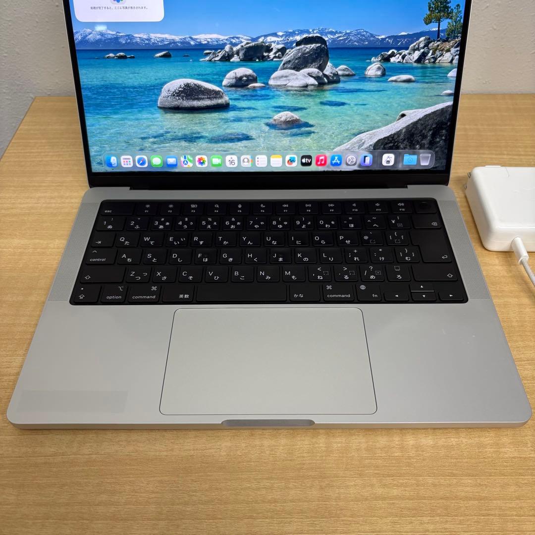 Apple MacBookPro 2023 14インチ M2Pro 16/512