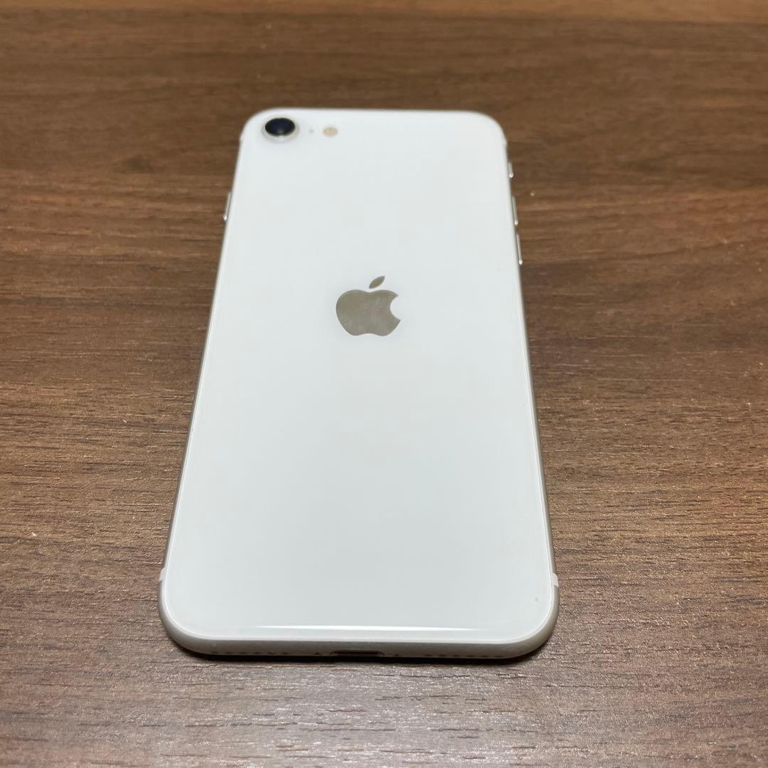 Apple iPhone se（2世代）ホワイト 本体　64GB