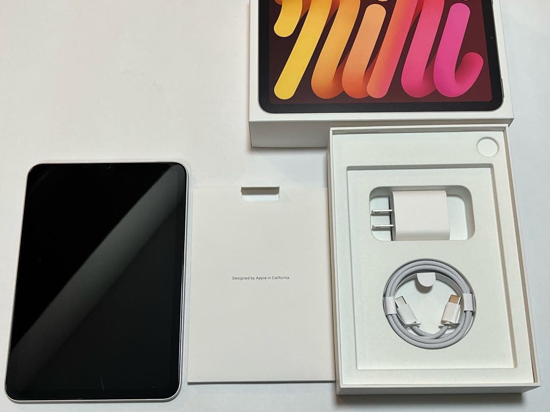 iPad mini A2993 2025年12月購入　スターライト