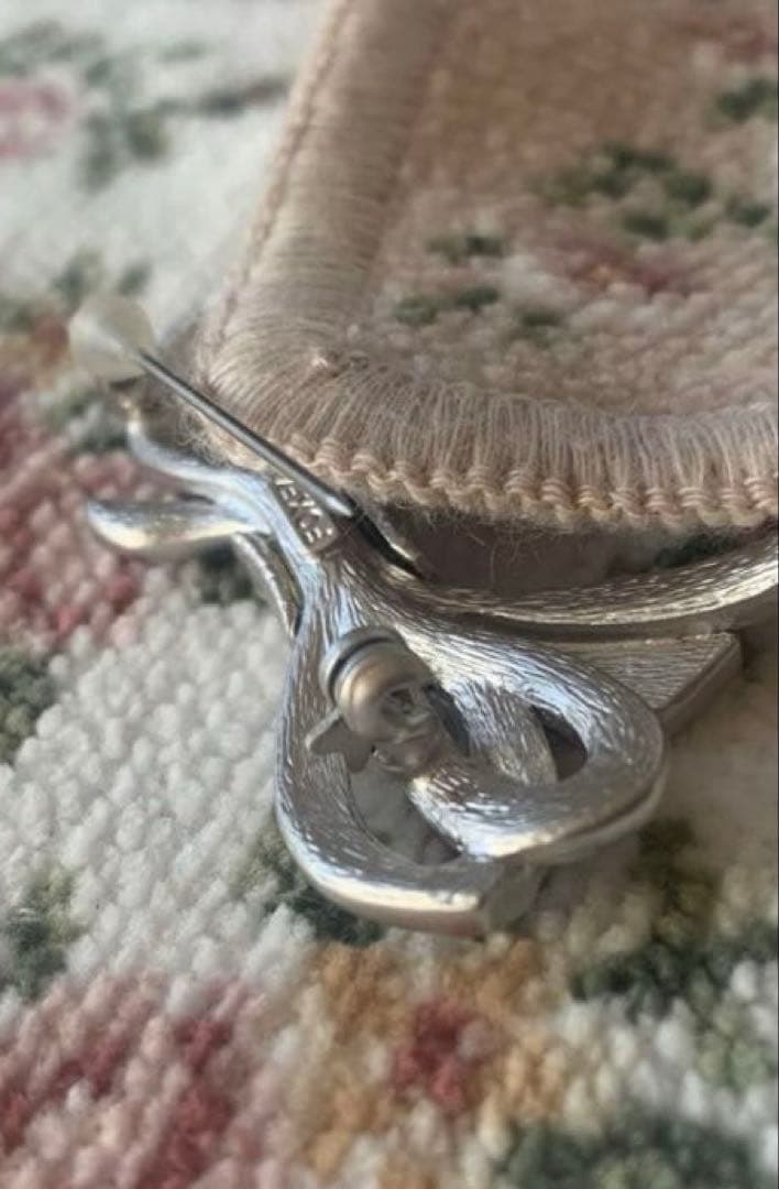 【美品】FOXEY ˚✧₊リボン型ブローチ˚✧₊⁎