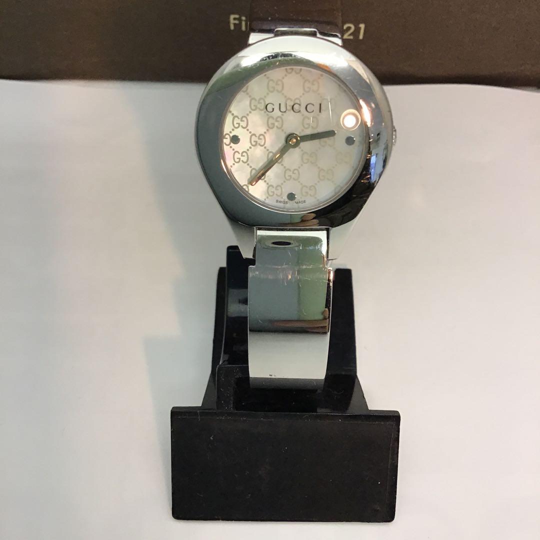 ‼️GUCCIグッチ‼️ステンレスブレスタイプ　6700Lサファイアクリスタル 時計