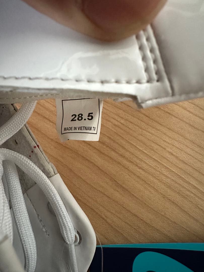 【新品未使用】asics スパイク　28.5cm