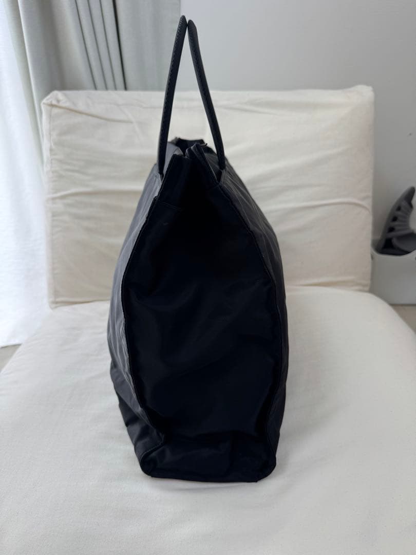 PRADA ブラック トートバッグ　大容量