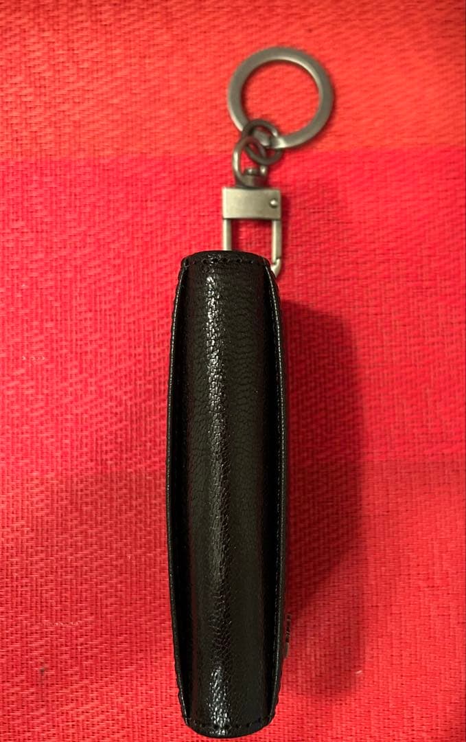 DIESEL ブラックレザーキーホルダー