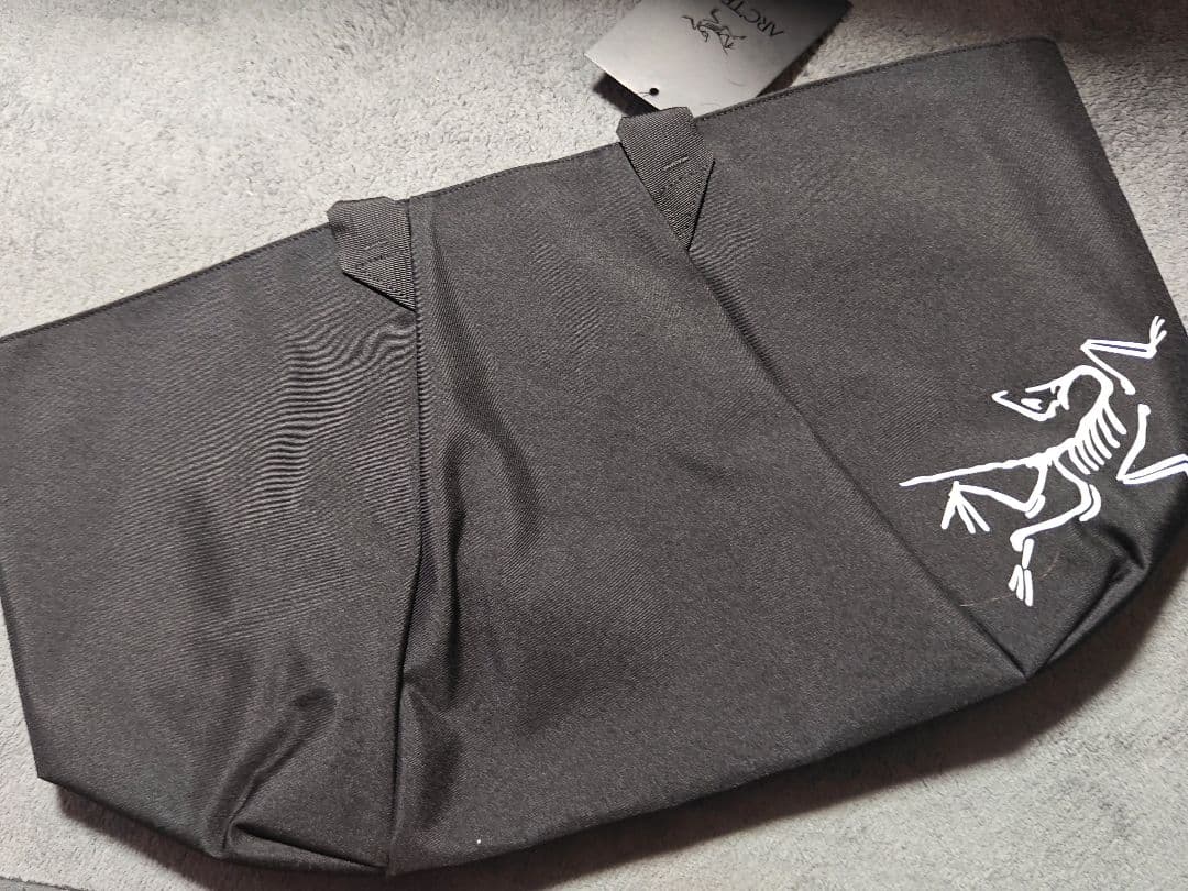 最終在庫 ARC'TERYX CARRIER 45 GEAR TOTE ブラック