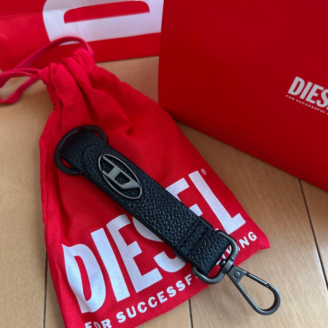 DIESEL キーリング　キーホルダー　おまけ付き　新品未使用