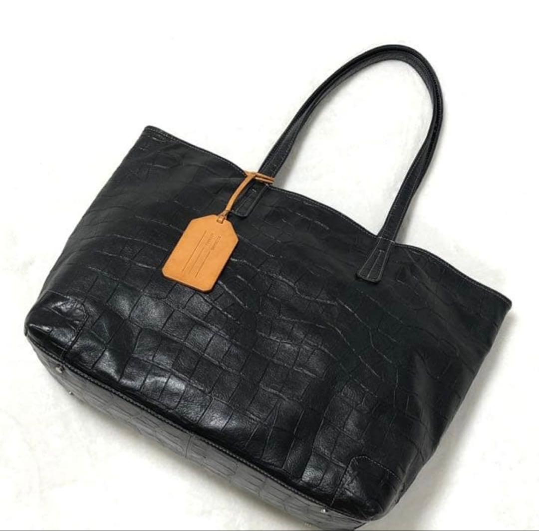 aniary レザー　ブラック　トートバッグ　A4収納可能　クロコ型押し