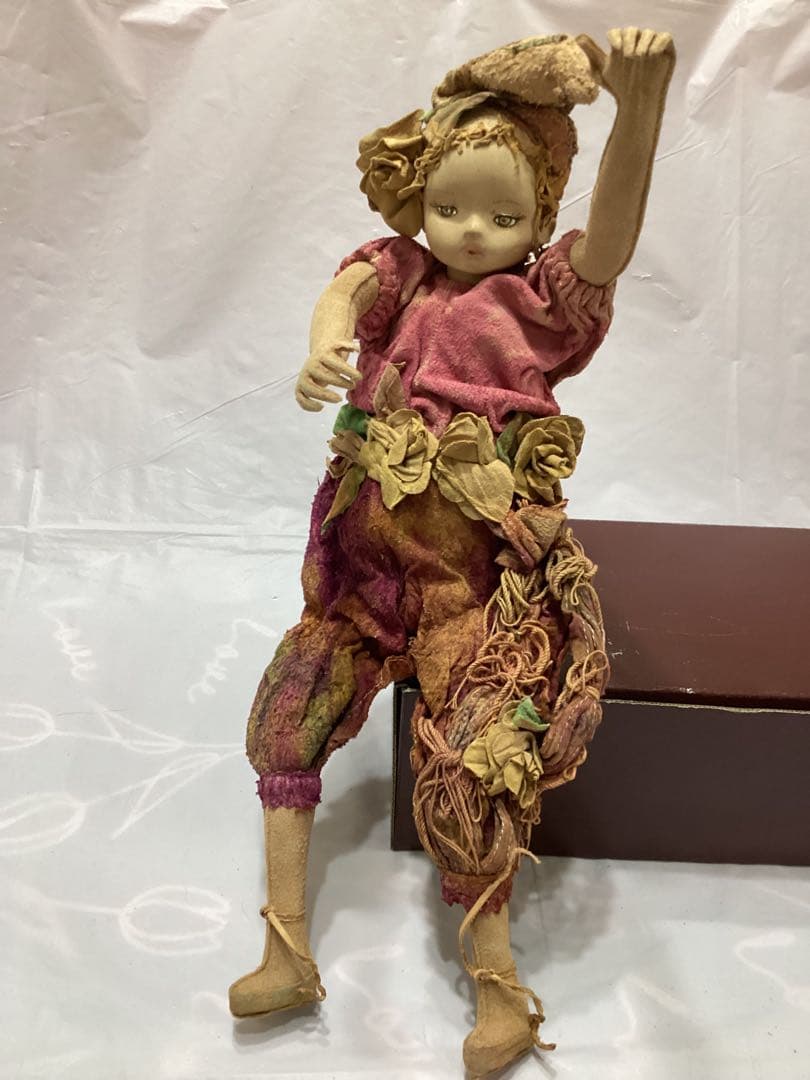 創作人形作家山下昌子　MAKODOLL 未使用　羊革花の装飾 アートドール箱付