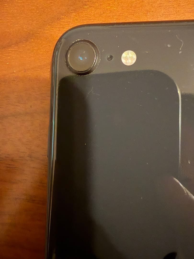 Apple iPhone SE 第2世代　64GB