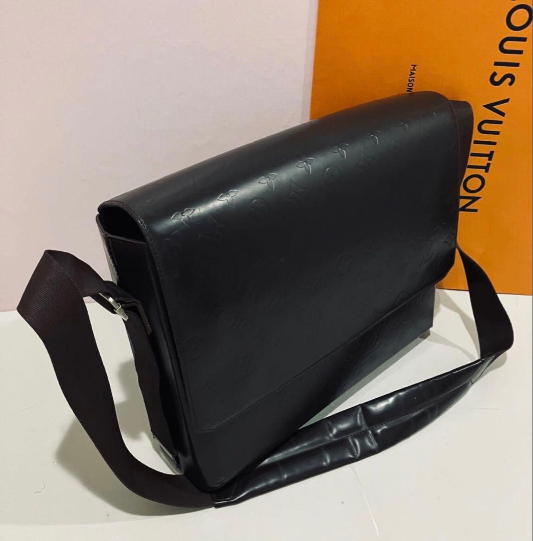 Louis Vuitton メッセンジャーバッグ　今だけ3万円引き