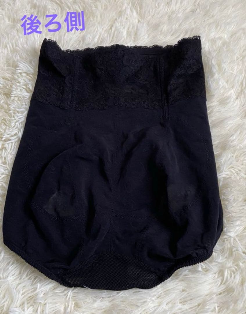 シャンデールのボディースーツx1 ブラx2 ガードルx2のブラックの5点セット