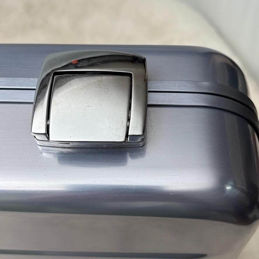 美品✨ゼロハリバートン アタッシュケース USA製 シルバー