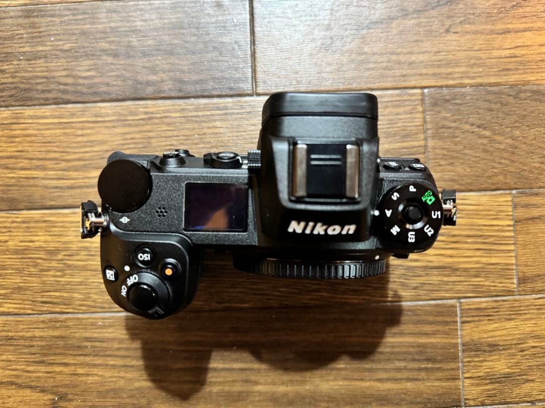 Nikon Z 6 ミラーレス一眼　本体