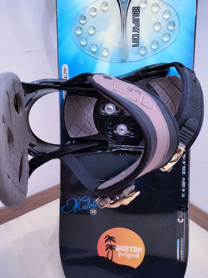 Burton 太陽と海のマロロ！ ビンディング及びDAKINE製ケース付154