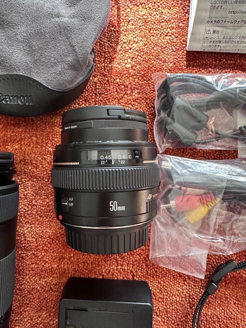 Canon EOS 6D 単焦点レンズ50mm、望遠レンズ70-300mm 付き