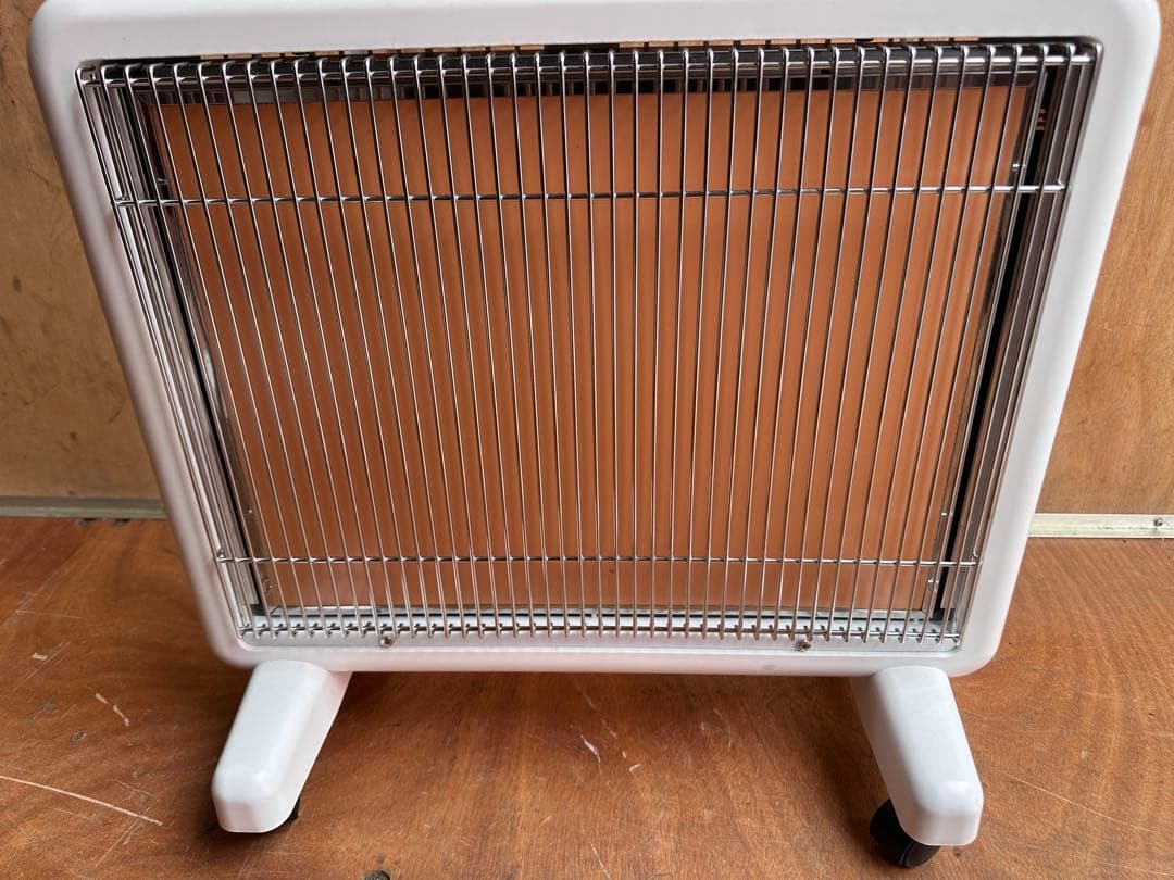 美品 サンルミエ 遠赤外線暖房器 ヒーター E800L-TM3 ホワイト