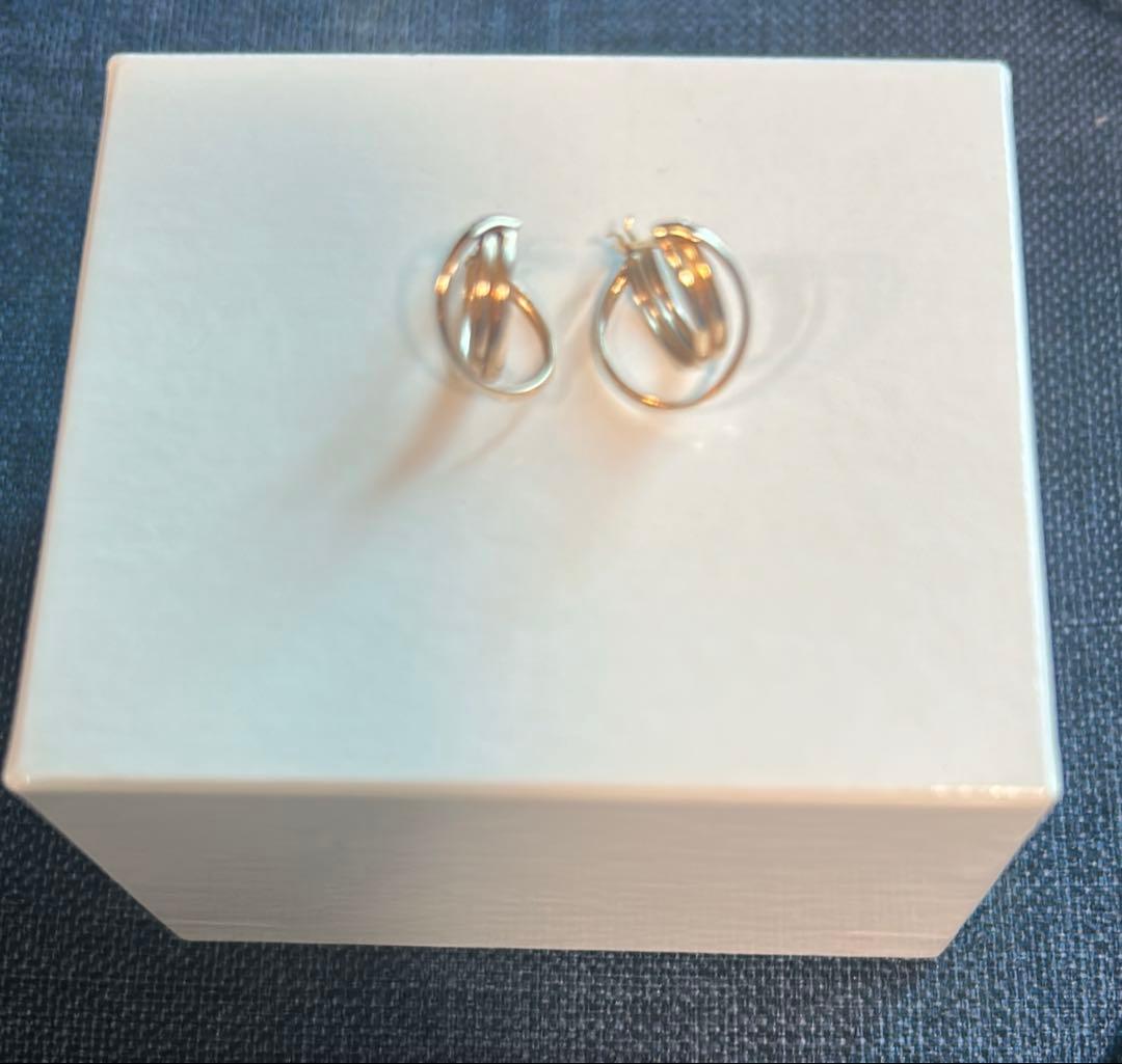 K10フープピアス