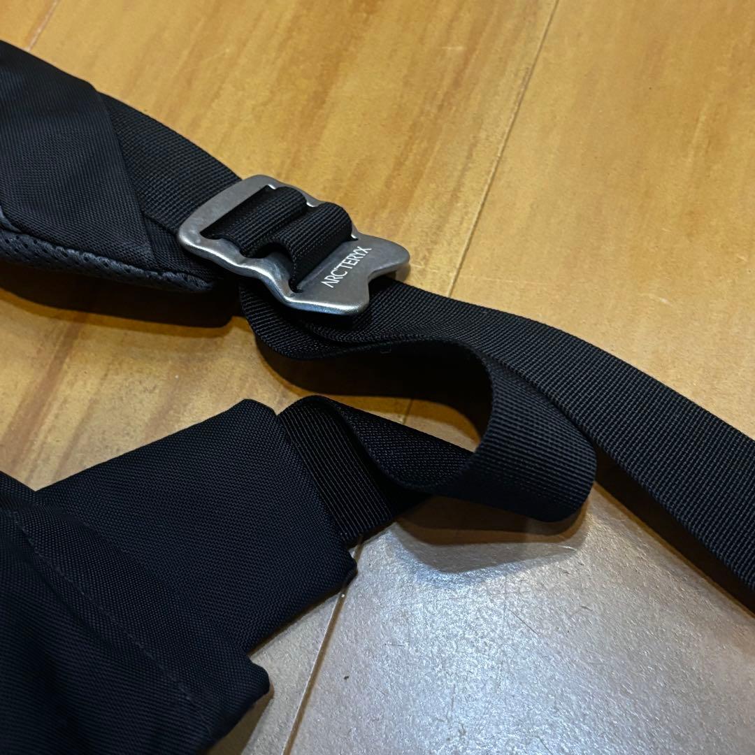 廃盤 ARC'TERYX アークテリクス MISTRAL 8 ブラック×イエロー