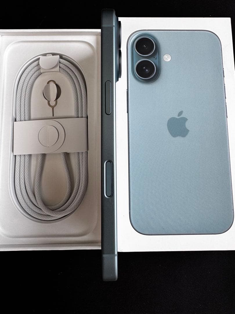 Apple iPhone 16 ティール 128GB バッテリー100%