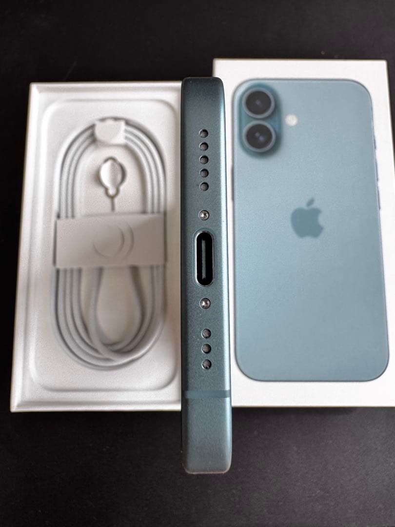 Apple iPhone 16 ティール 128GB バッテリー100%