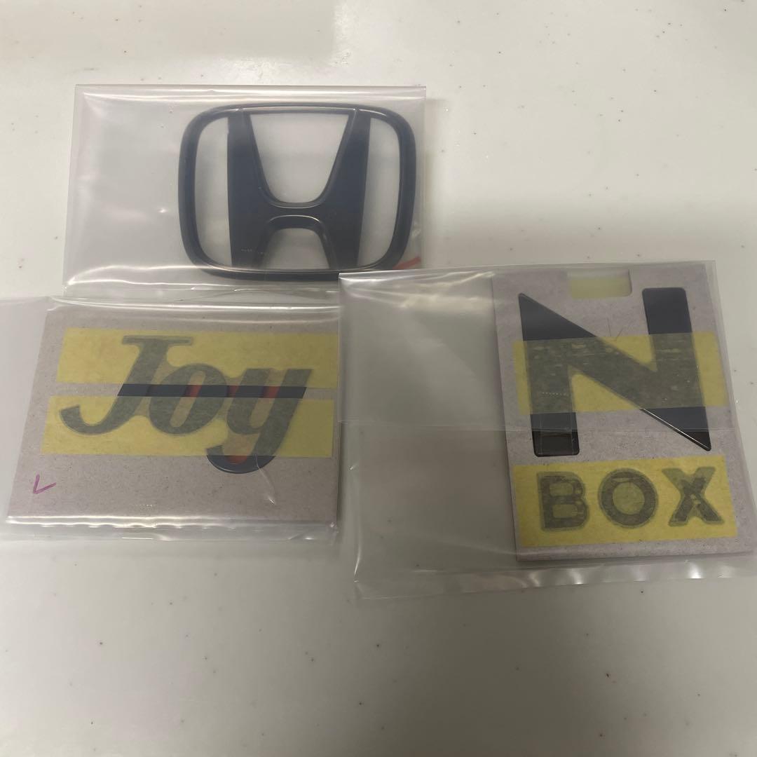 ☆新品未使用☆Honda N-BOX JOY ブラックエンブレム