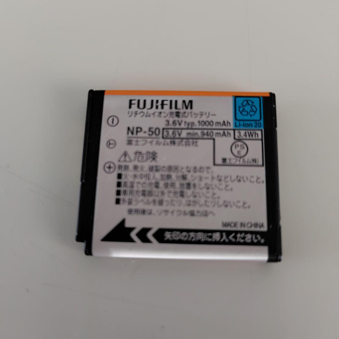 デジカメ　デジタルカメラ　FINEPIX F70EXR FUJIFILM