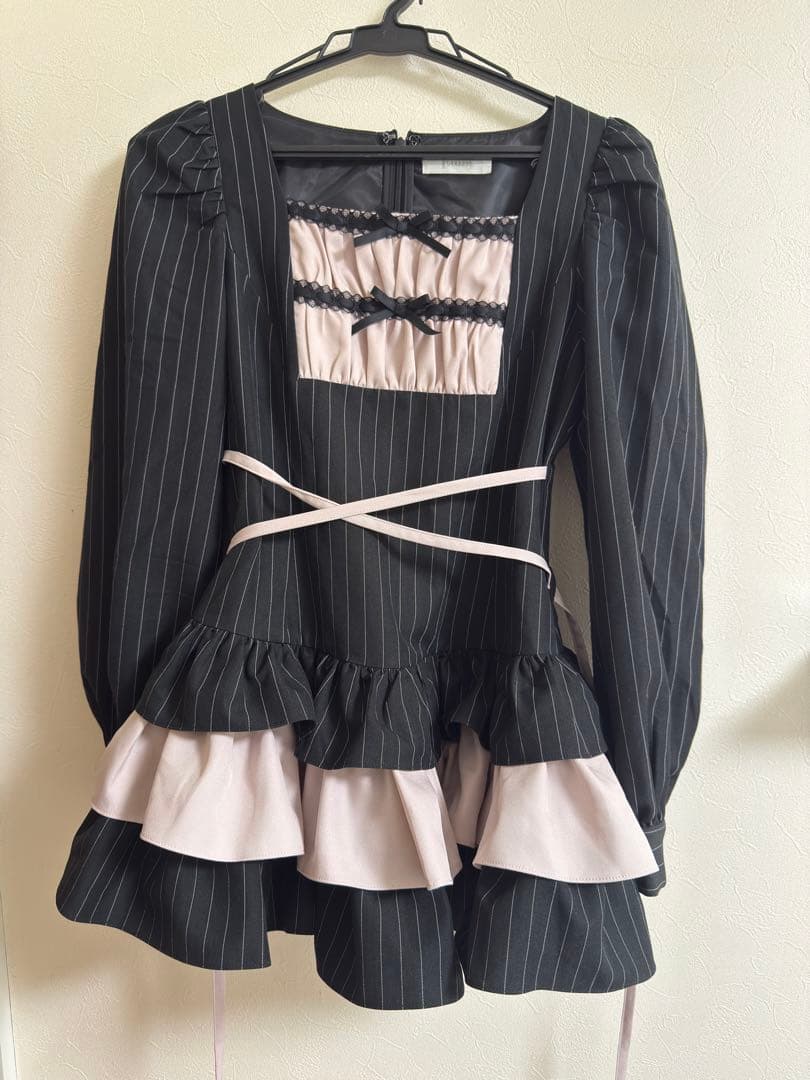 はしごリボンティアードセットアップ ブラックストライプ