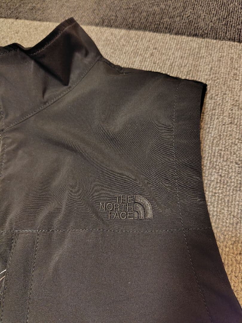 よ*ー様 【新品】THE NORTH FACE　ベスト　ブラック　メンズM　NP