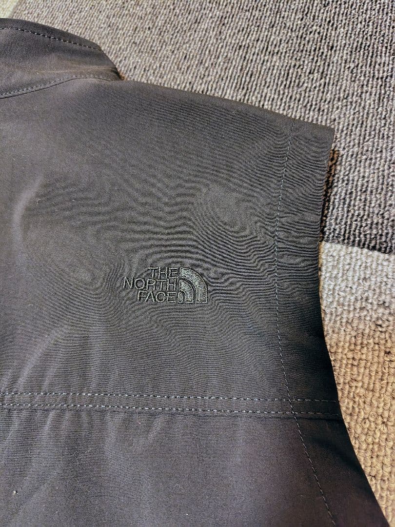 よ*ー様 【新品】THE NORTH FACE　ベスト　ブラック　メンズM　NP