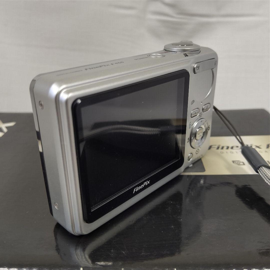 FinePix F460 FUJIFILM デジカメ　富士フィルム　コンデジ