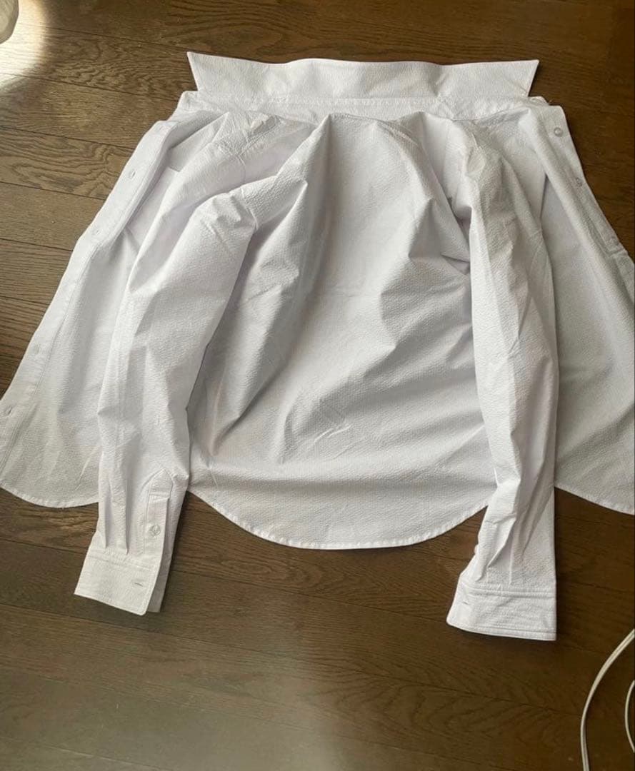 アダムスジャグラー　カッターシャツ