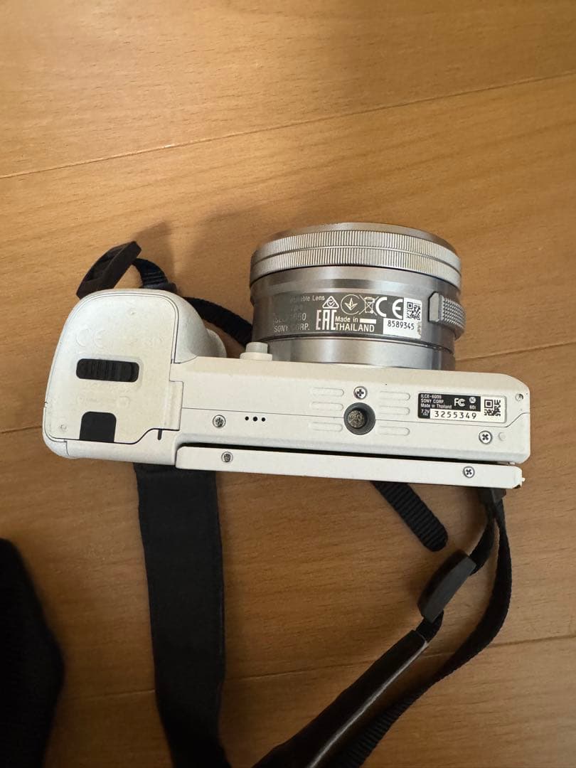 SONY ソニー　α6000 ダブルズームレンズキット カメラILCE-6000