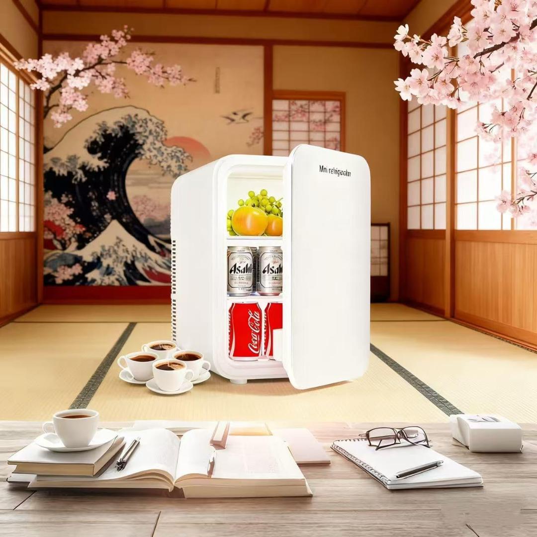 70【新品】ミニ冷蔵庫 10L　ホワイト　保冷　保温　小型　冷蔵庫　省エネ