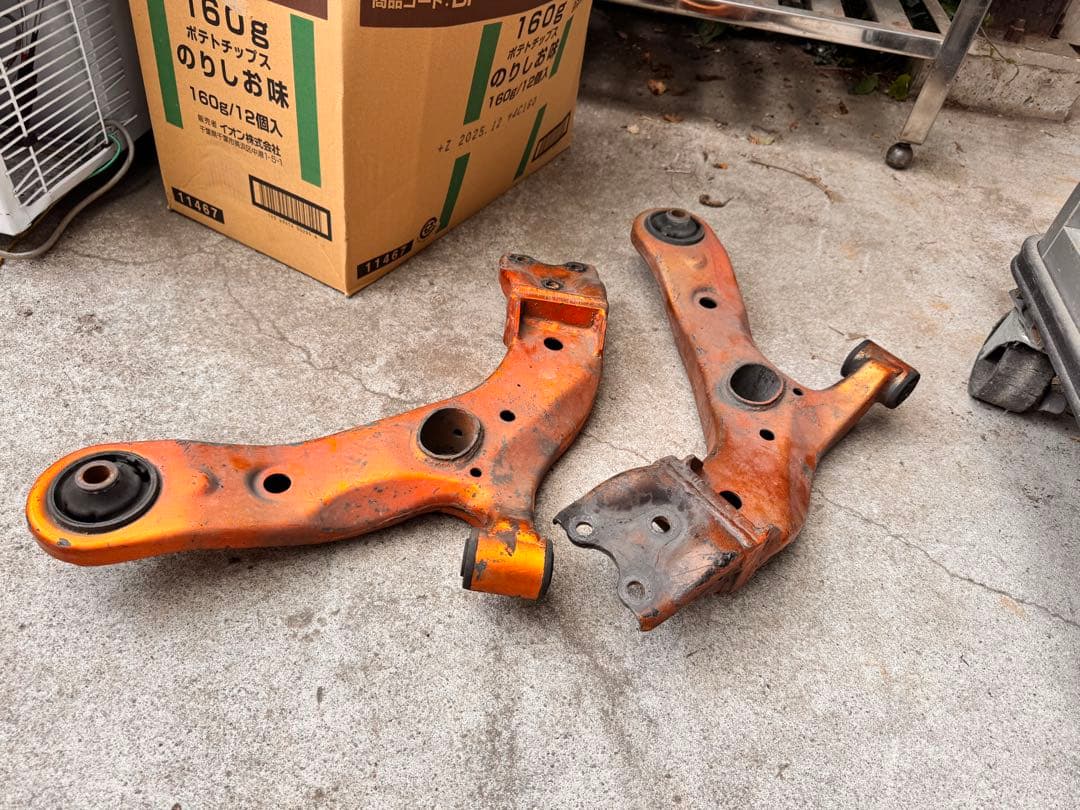 20アルファード、ヴェルファイア　ワンオフ加工ロアアーム