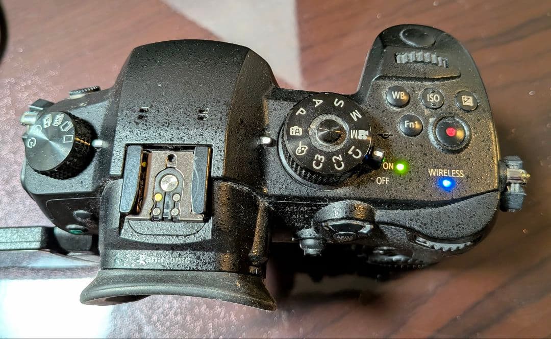 LUMIX DC-GH5 ミラーレス一眼 単焦点レンズ付（レンズ不要なら値引可）