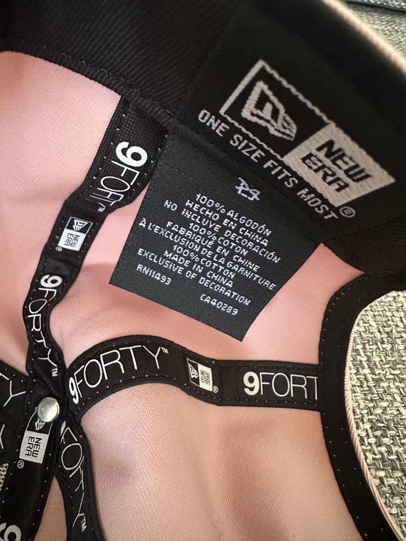 New Era 9FORTY MLB Diamante ビジューキャップ　ピンク